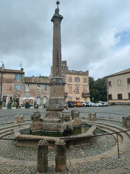 Fontana Delle Picche