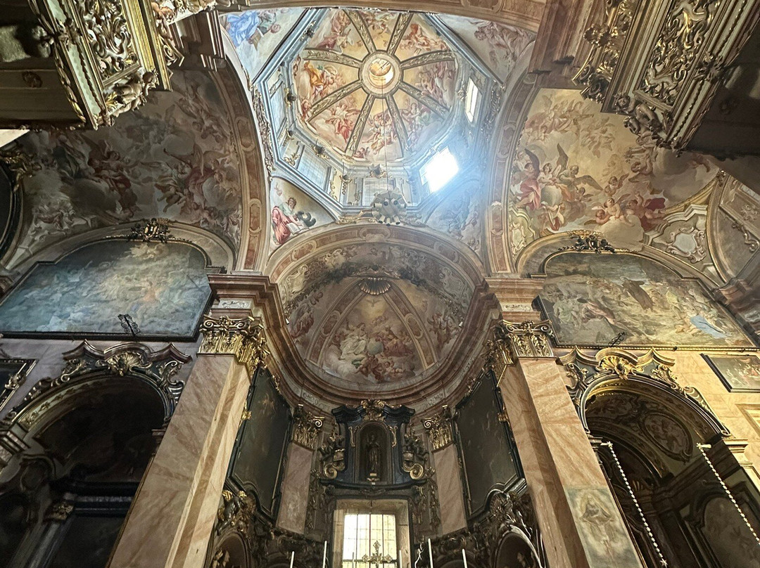 Basilica di San Giulio-奥尔塔圣朱利奥必去景点