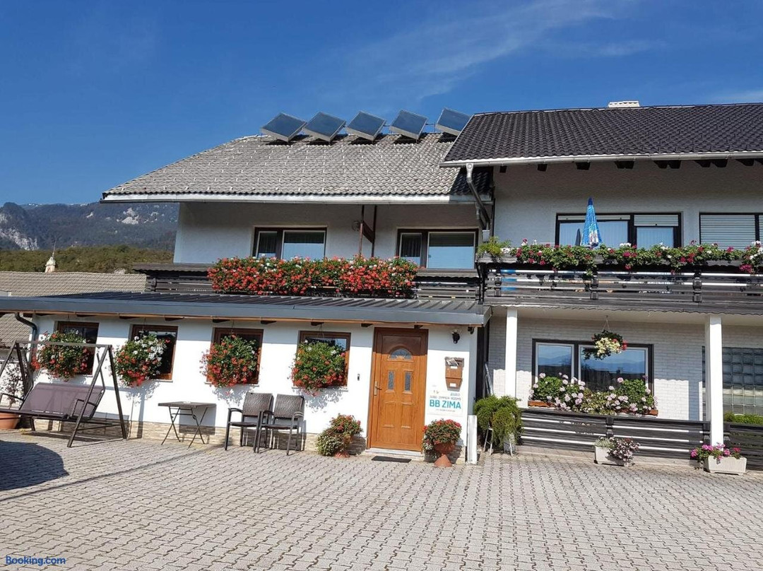 B&B Zima House