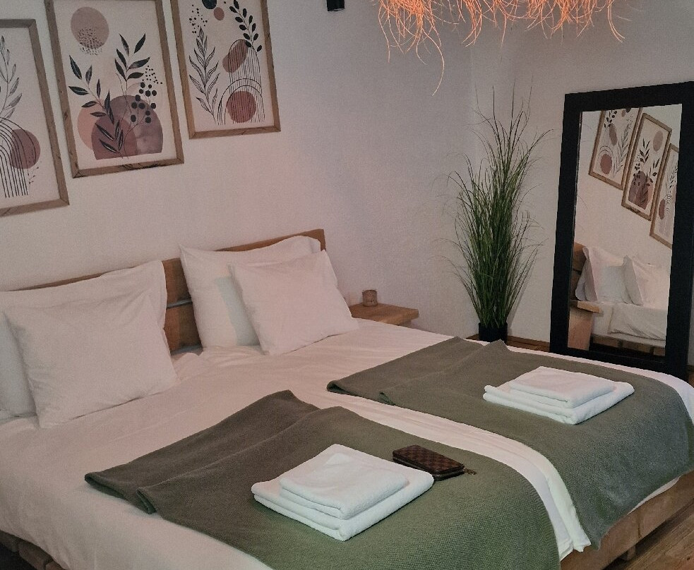 Garden Relax Bungalow "Deluxe Hotel Rooms, Pool, Parking"