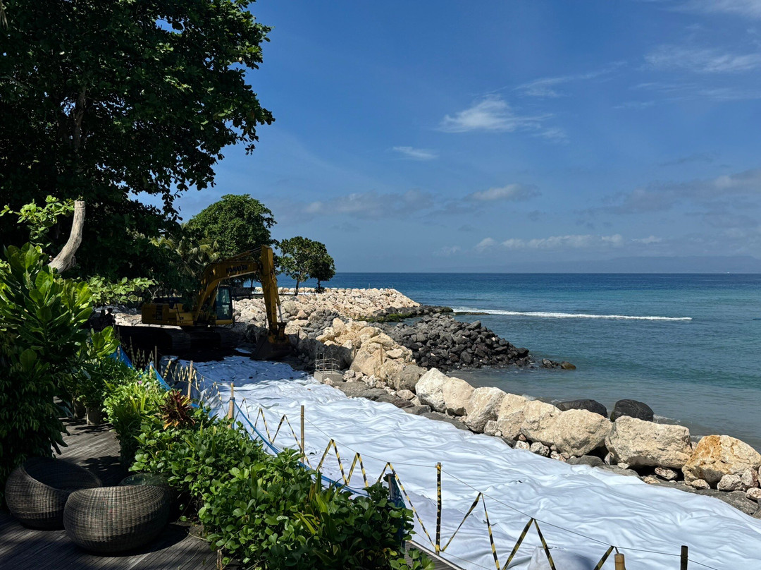 Sengkidu Beach