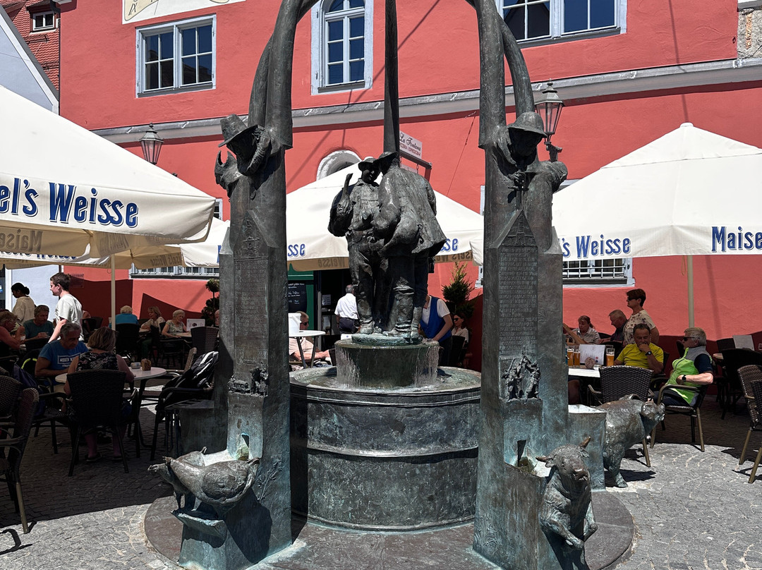 Marktbrunnen-讷德林根必去景点