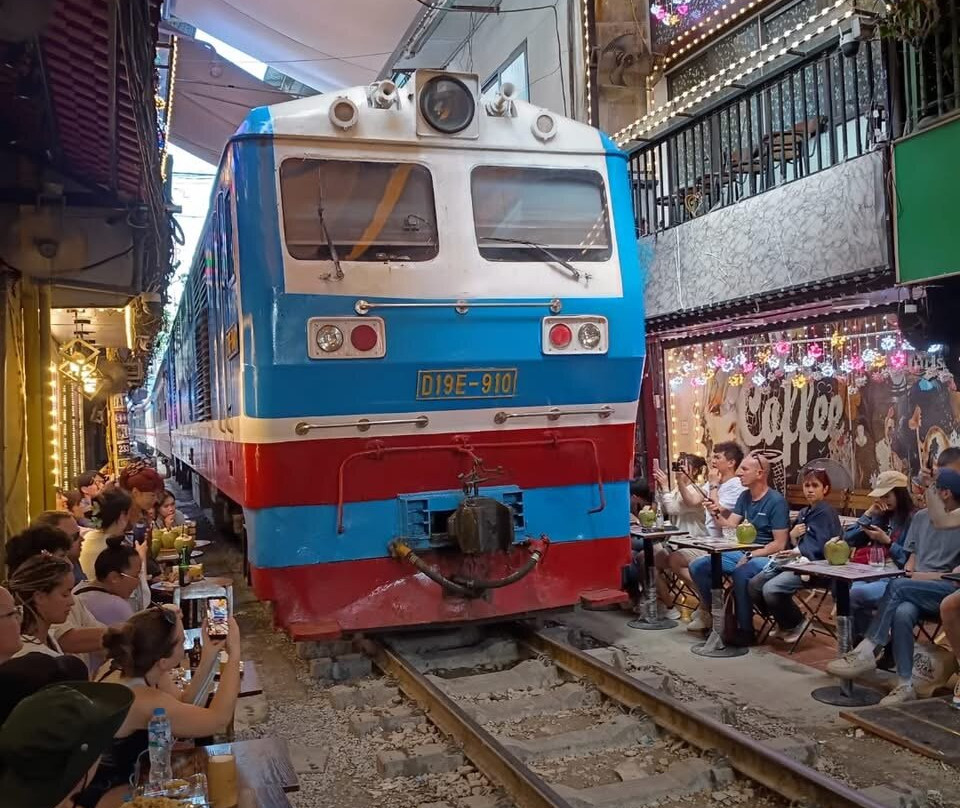 Hanoi Train Street-河内必去景点