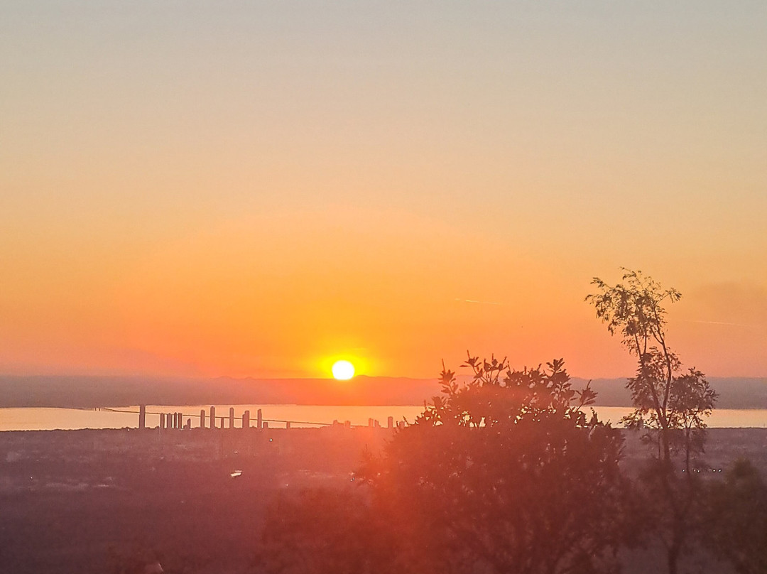 Janela Do Sol, Mirante & Bar-Palmas必去景点