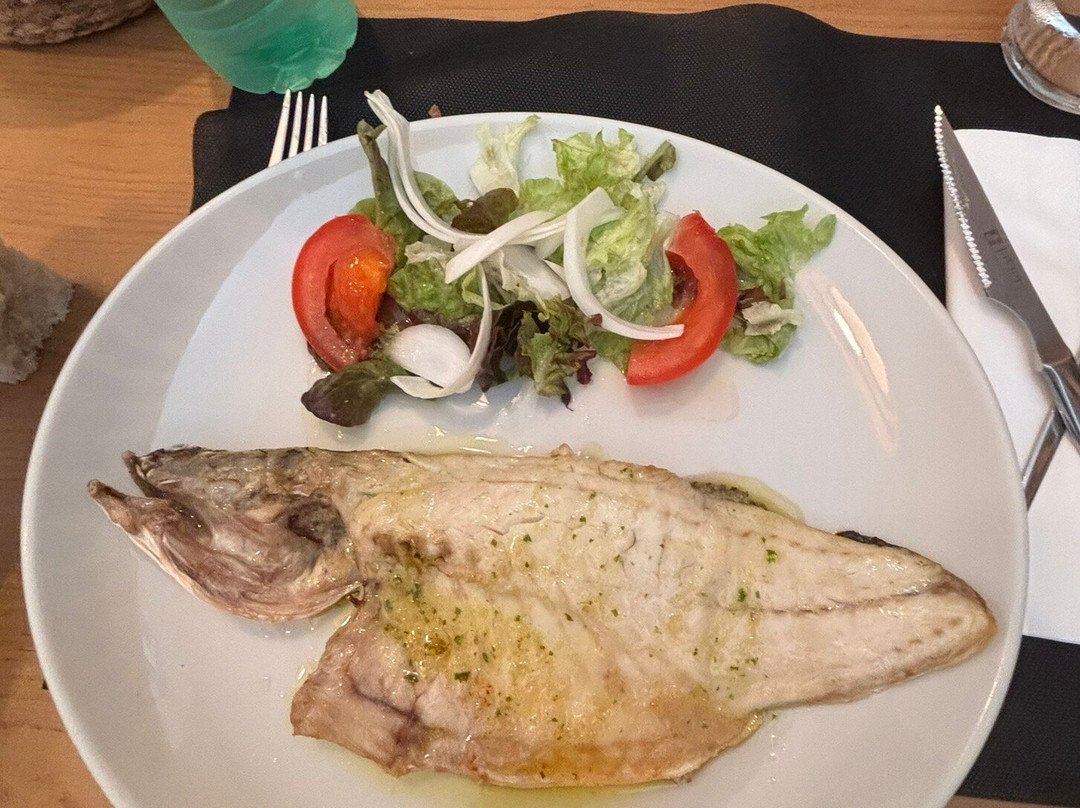 Veintitrés Restaurante + Asador