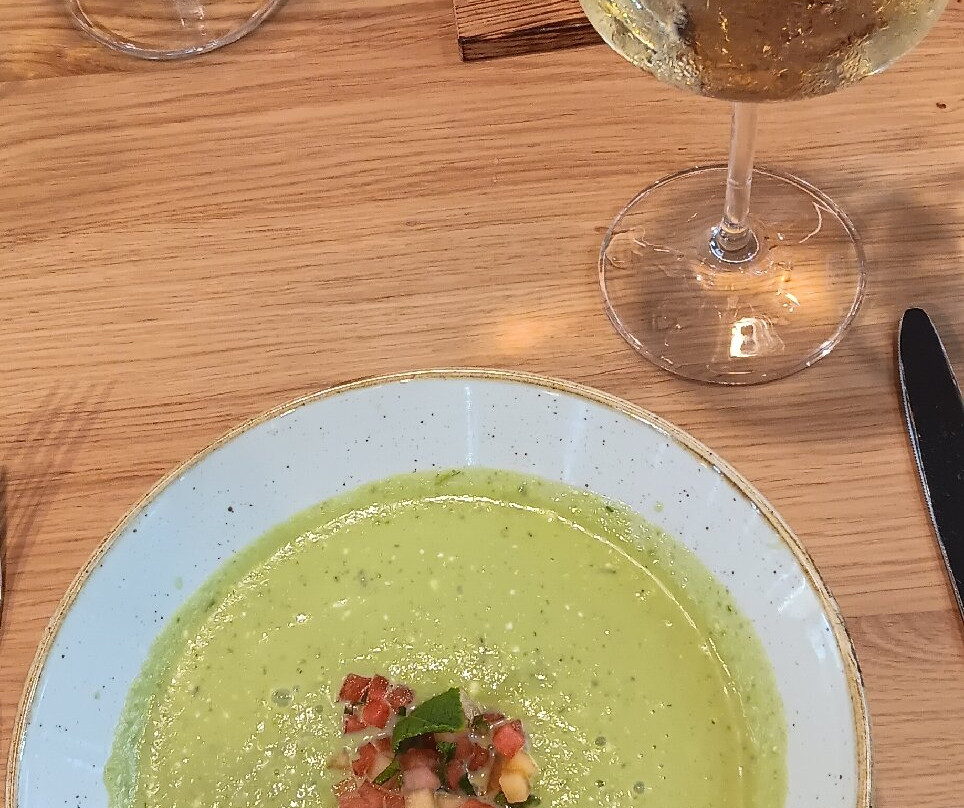 The Aramark | Restaurant | Dine & Deli