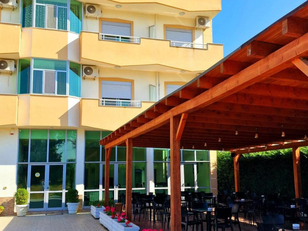 Gurguri Hotel