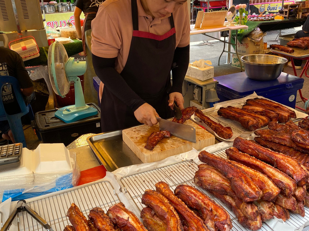 Old Takua Pa Sunday Market-达瓜巴必去景点