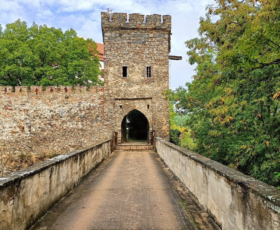 Hrad Bitov-Bitov必去景点