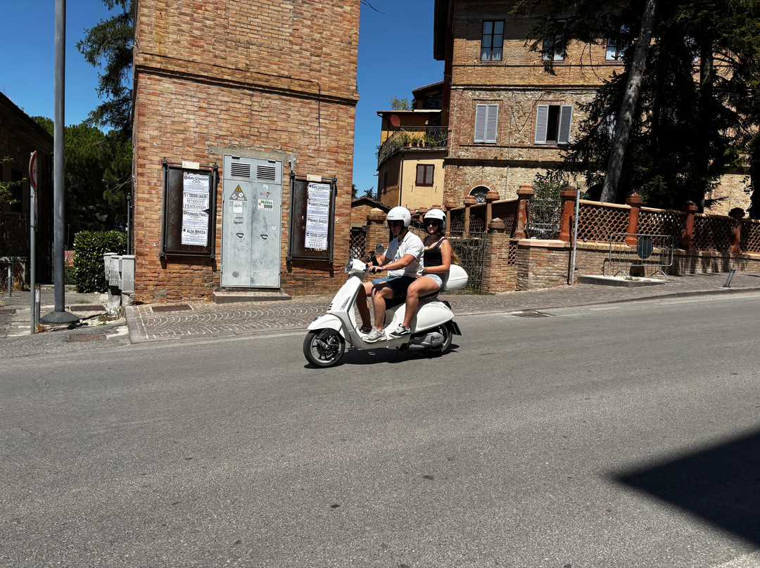 Umbria in Vespa-San Savino必去景点