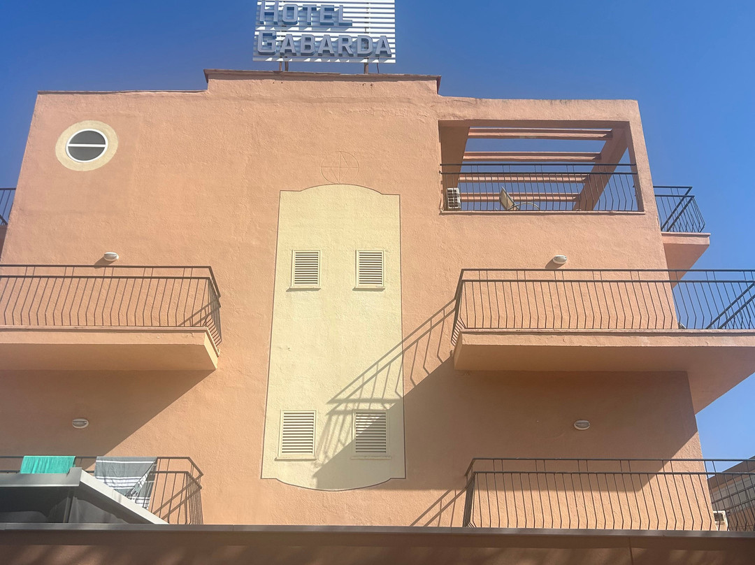 加巴达吉尔酒店主图