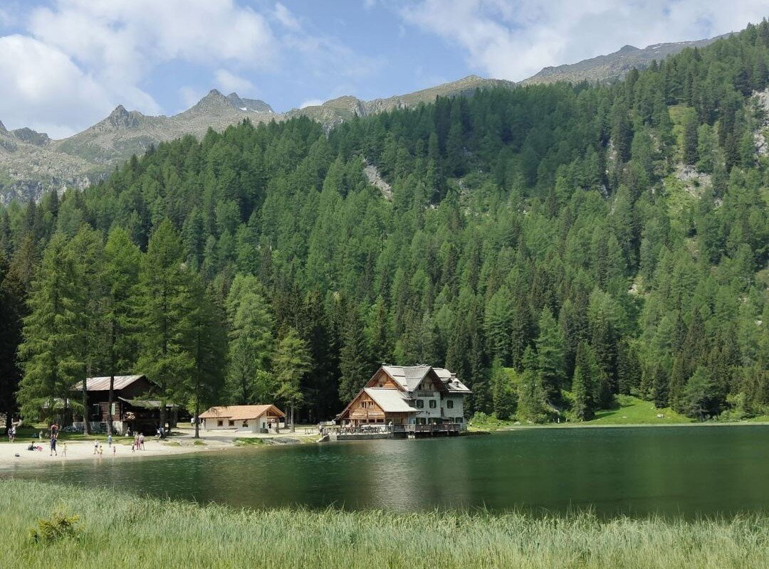 Lago Nambino-马多纳迪坎皮格里奥必去景点
