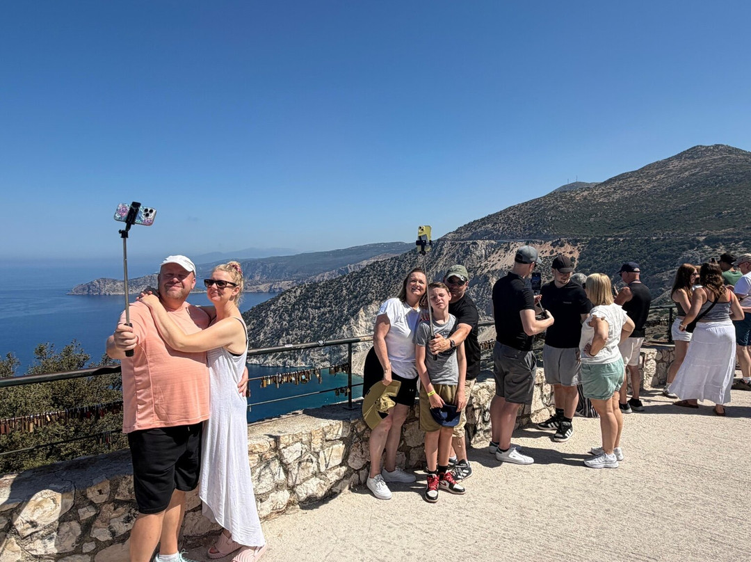 Kefalonia Excursions-阿尔戈斯托利翁必去景点
