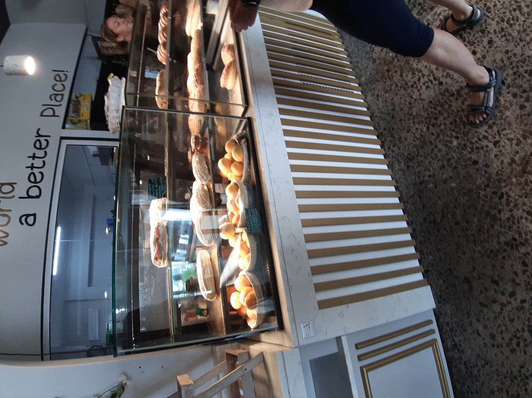 Kalifournas Bakery & Patisserie