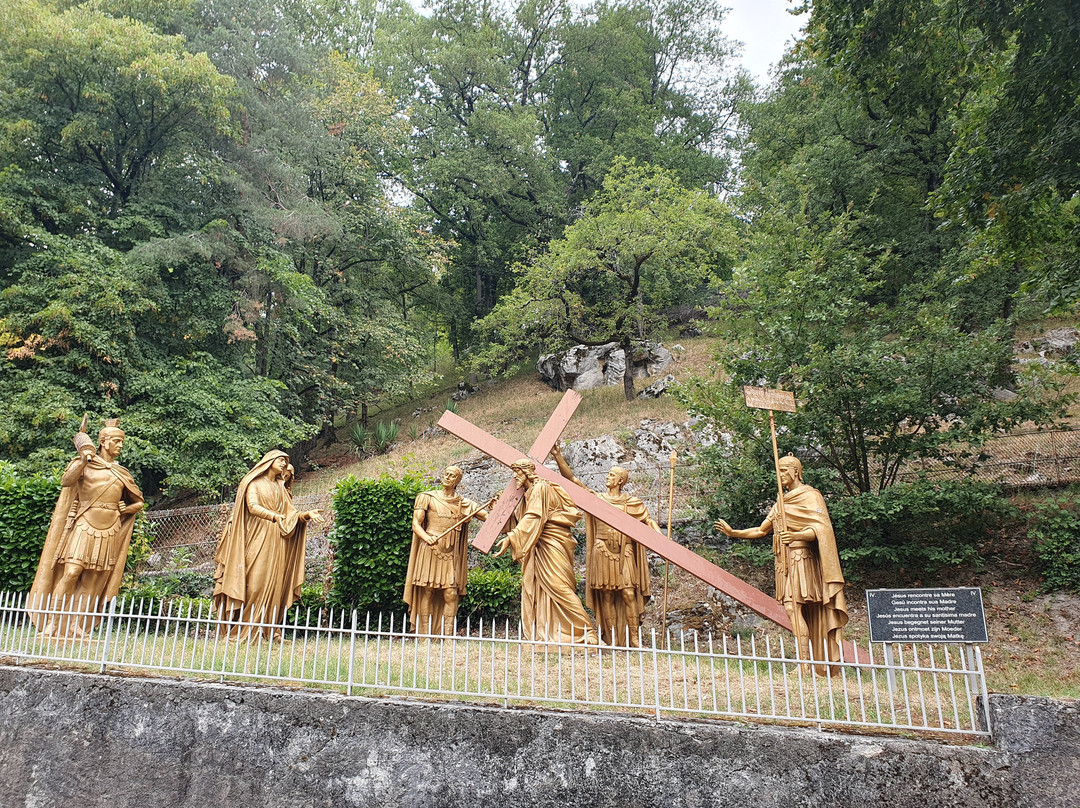 Le Via Crucis/ Way of the Cross/ Chemin de Croix-卢尔德必去景点