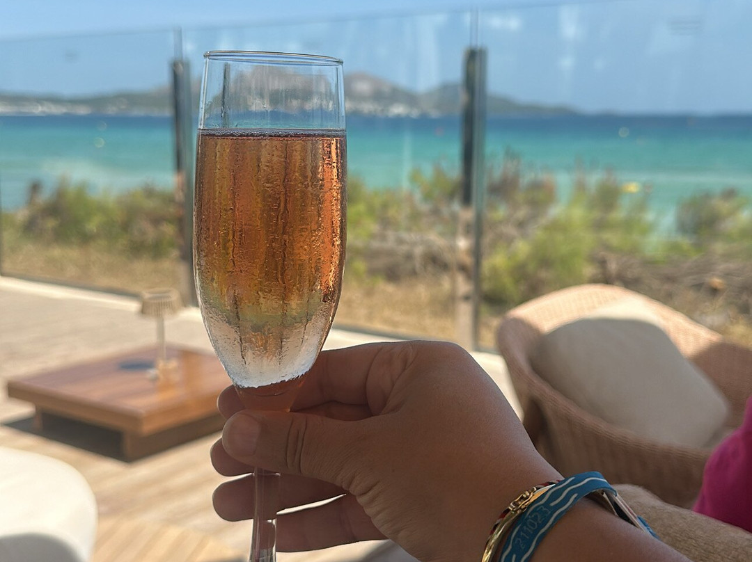 穆罗海滩伊贝罗斯塔海浪酒店主图