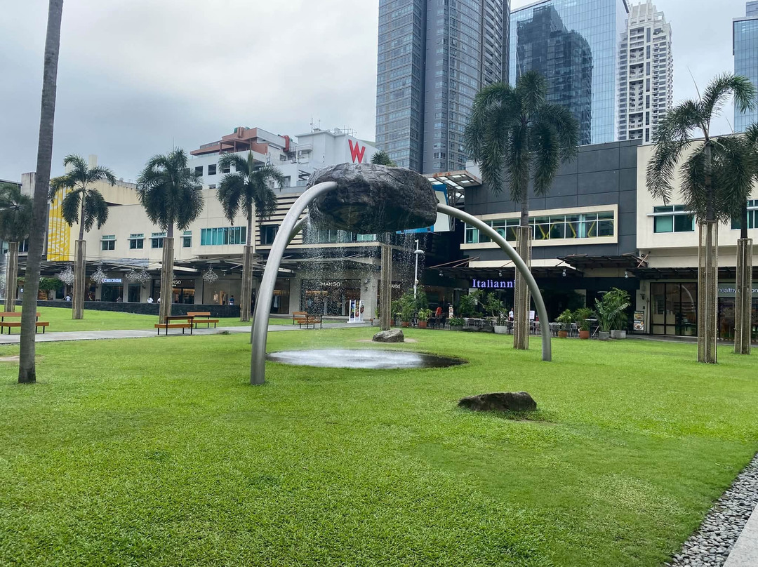 Bonifacio High Street-塔吉格必去景点