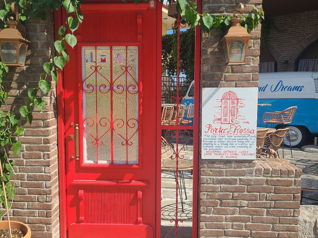 美杜莎酒店主图