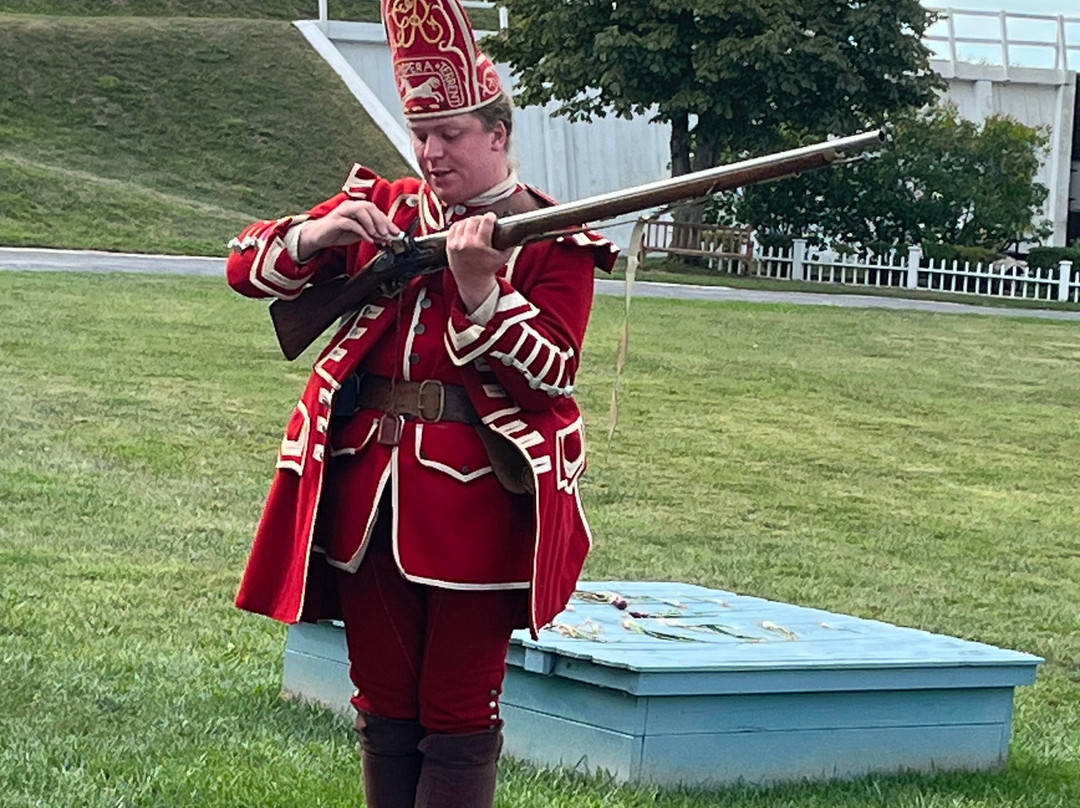 Fort Ontario State Historic Site-Oswego必去景点
