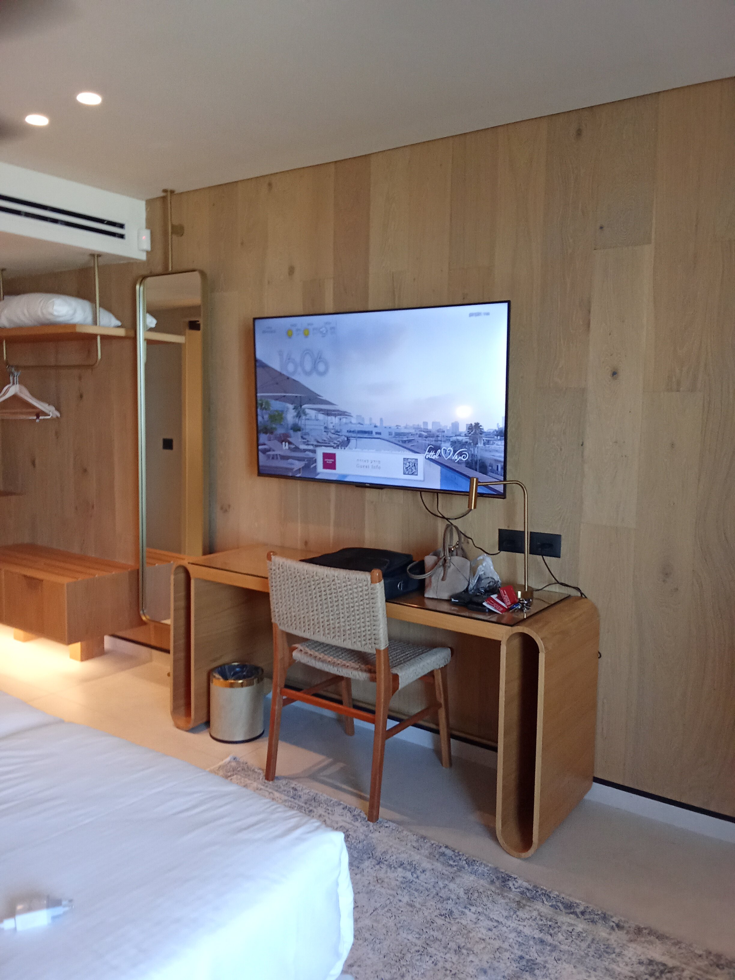 基内雷特莱昂纳多广场酒店-旅行者