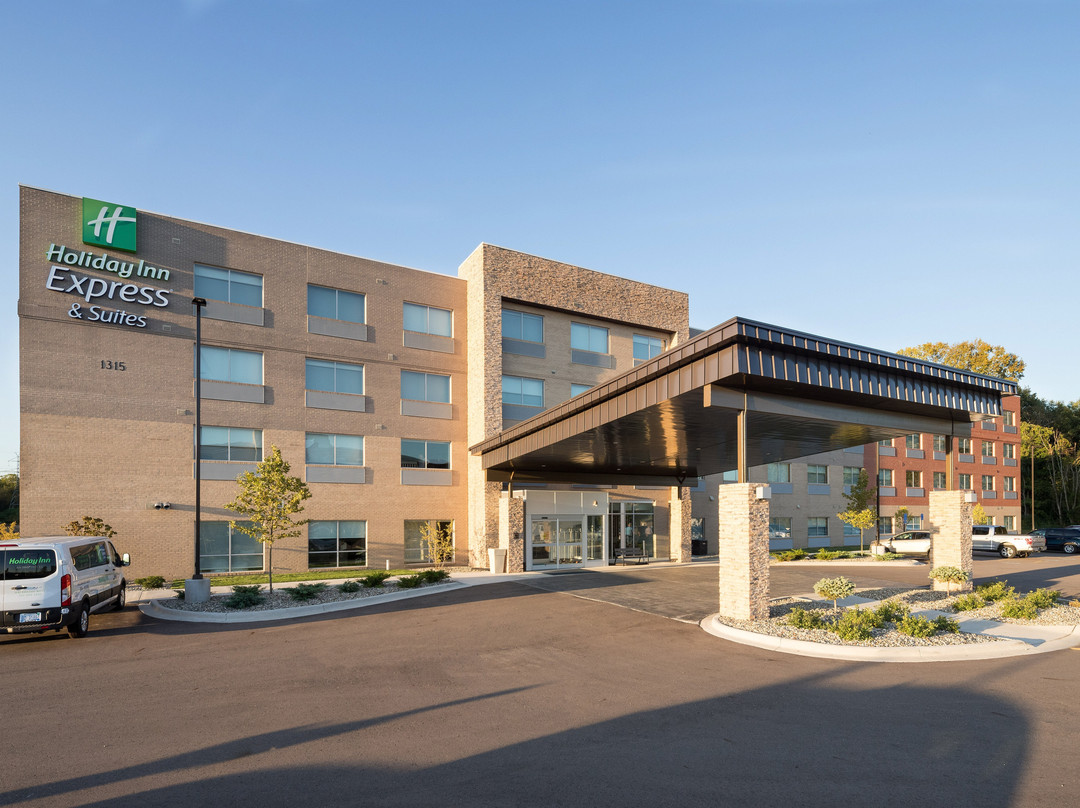 Holiday Inn Express & Suites Kalamazoo West By IHG主图