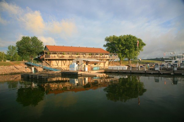 Eddy Creek Marina Resort-官方