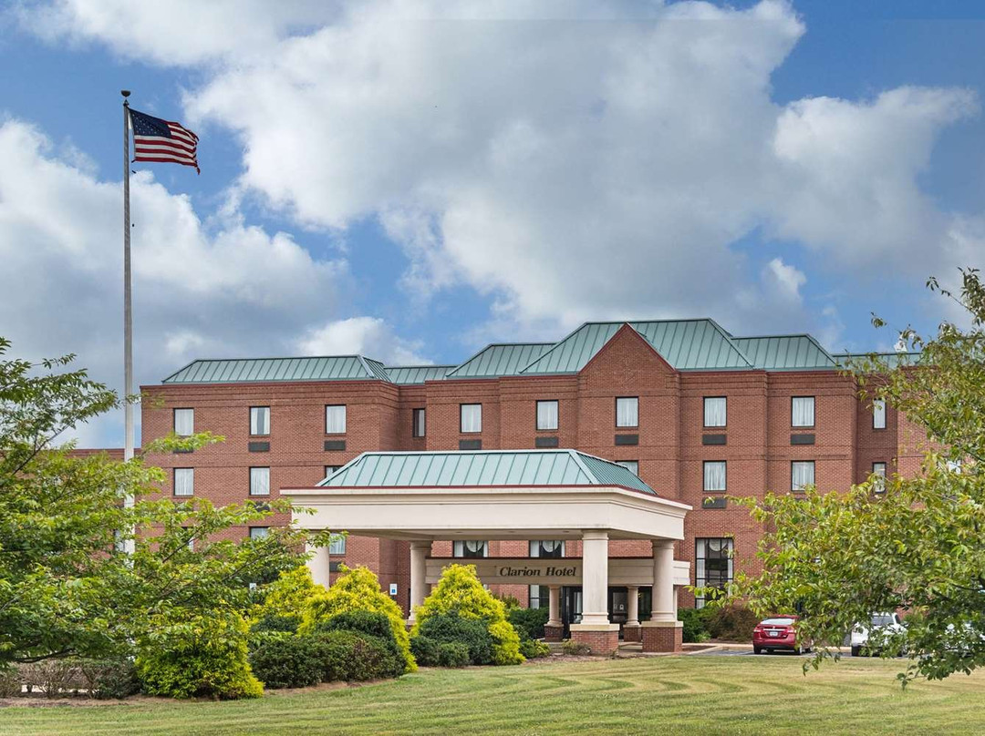 Clarion Hotel & Conference Center主图