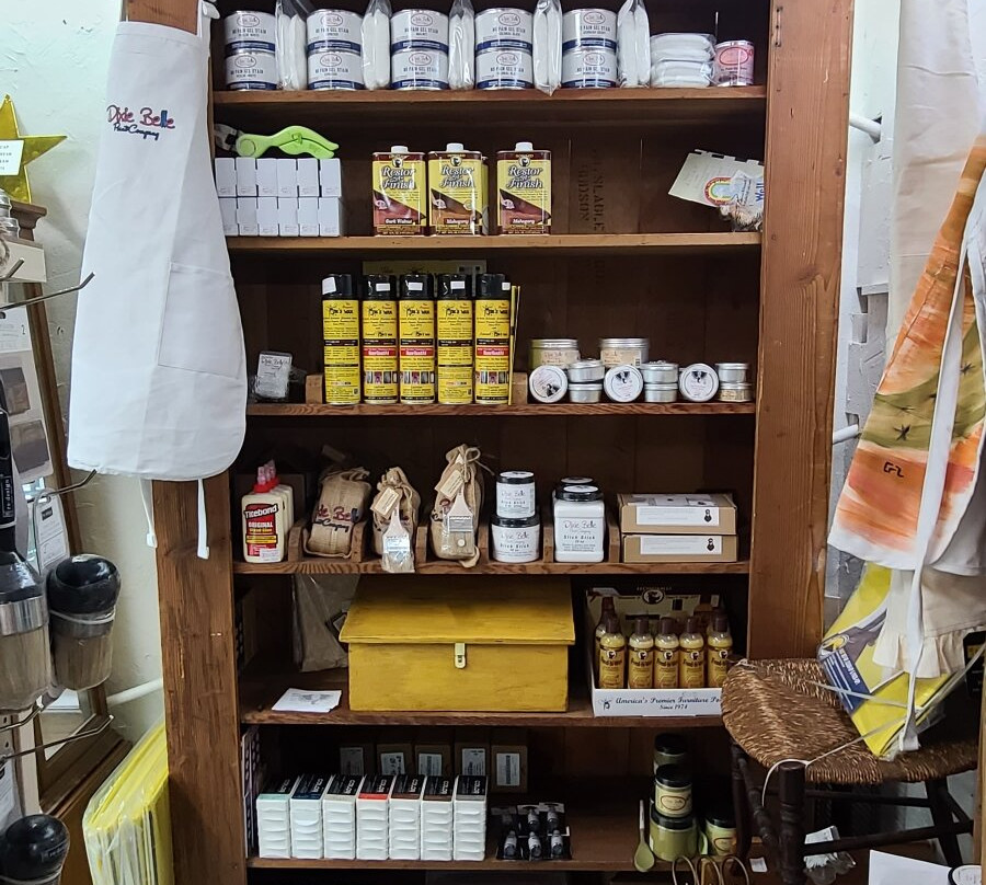 Artsy Fartsy Antiques & More-斯普林必去景点