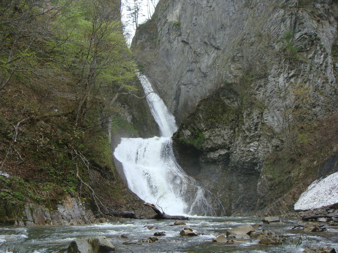Matsumi Waterfall景点图片