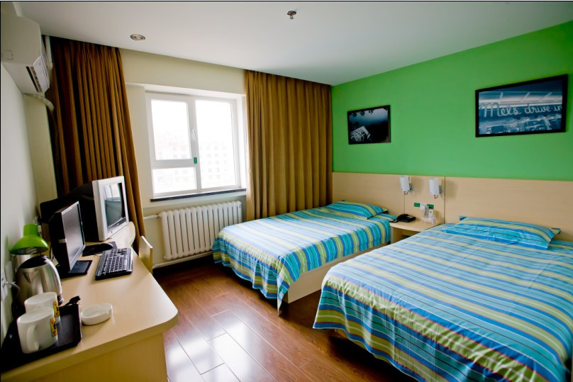 速8酒店盘锦客运站店主图