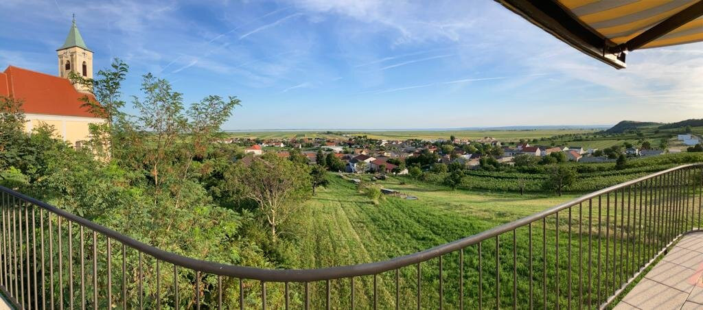 Weingut & Gästehaus zum Seeblick主图