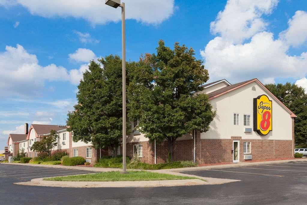 Super 8 by Wyndham Carthage主图