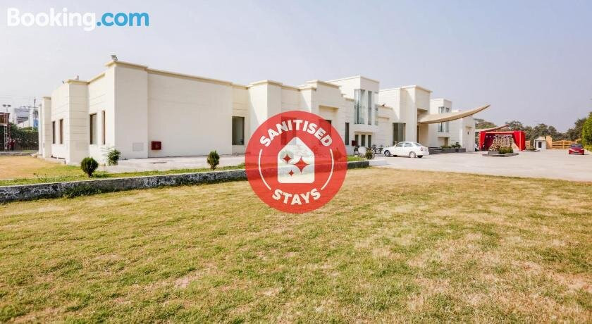 Capital O DEL2853 Sun Motel And Resort