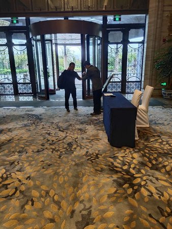绿地铂骊酒店主图