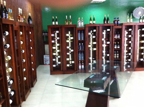 Barrels to Bottles Liquor Store & Pub