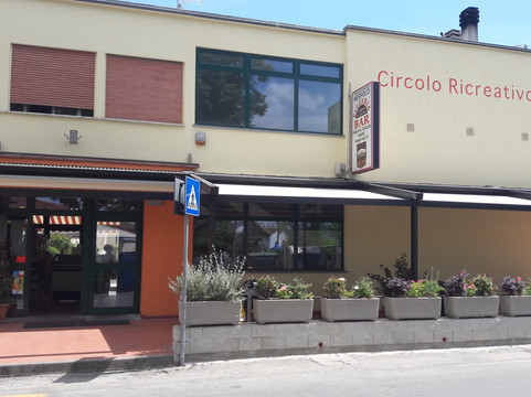 Chiazzano餐馆和美食-Circolo Ricreativo Nespolo