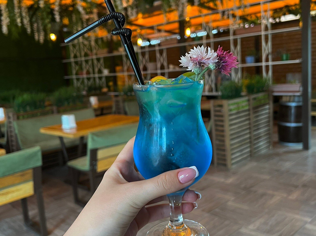 Summer Bar
