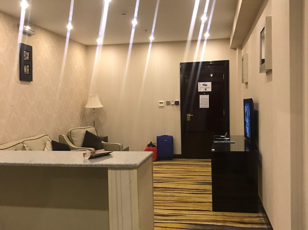 Garden Plaza Hotel主图