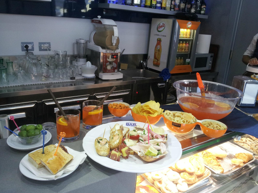Lucrino旅游景点-Bar Luiser