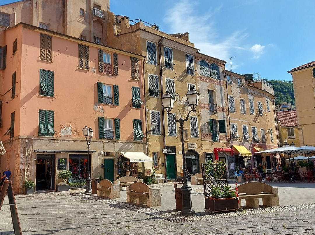 Piazza Giuseppe Garibaldi景点图片