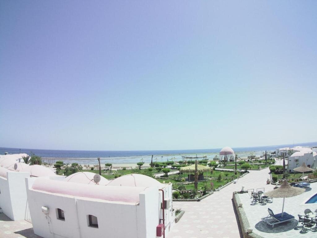 Dolphin Continental Hotel