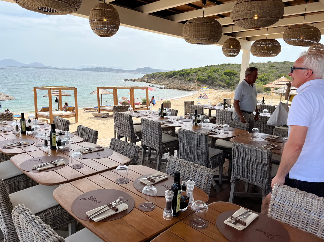 Jbeach Restaurant & Bar