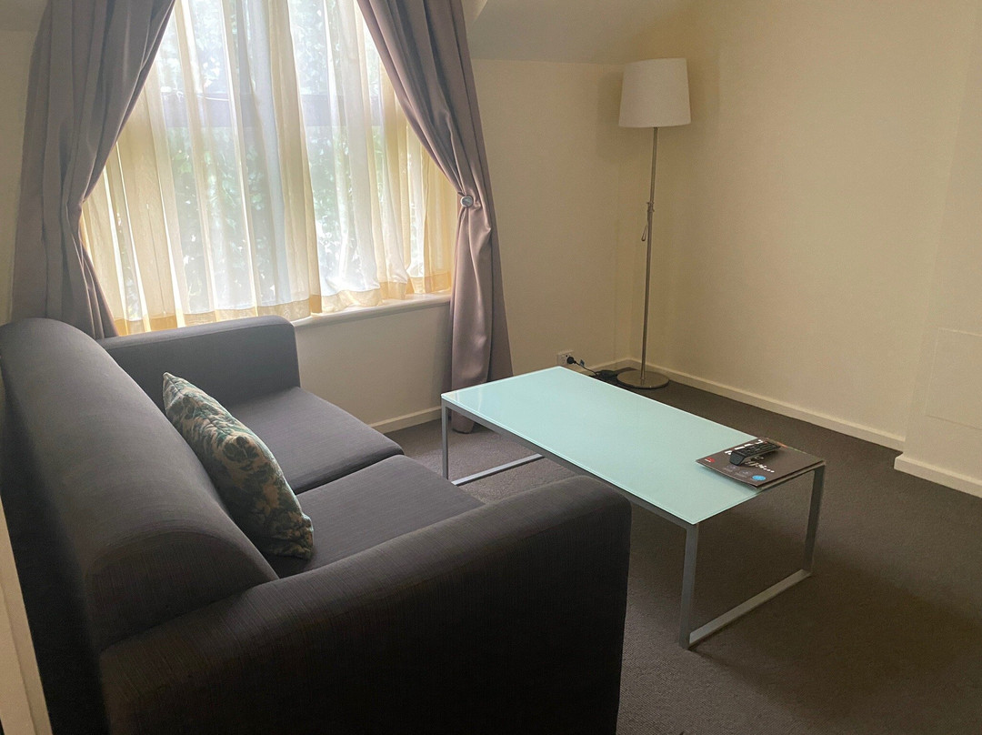 雄狮公寓酒店主图