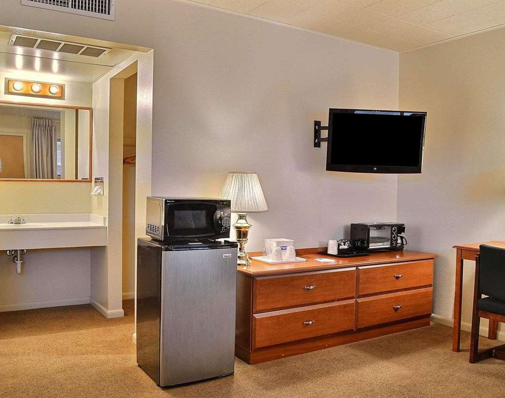 Skyline Motor Inn主图