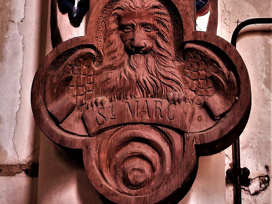 Eglise Saint-Hilaire-Valence-en-Poitou必去景点