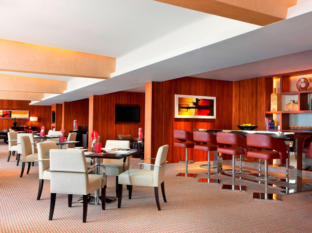 Sheraton Grand Bangalore Hotel At Brigade Gateway主图