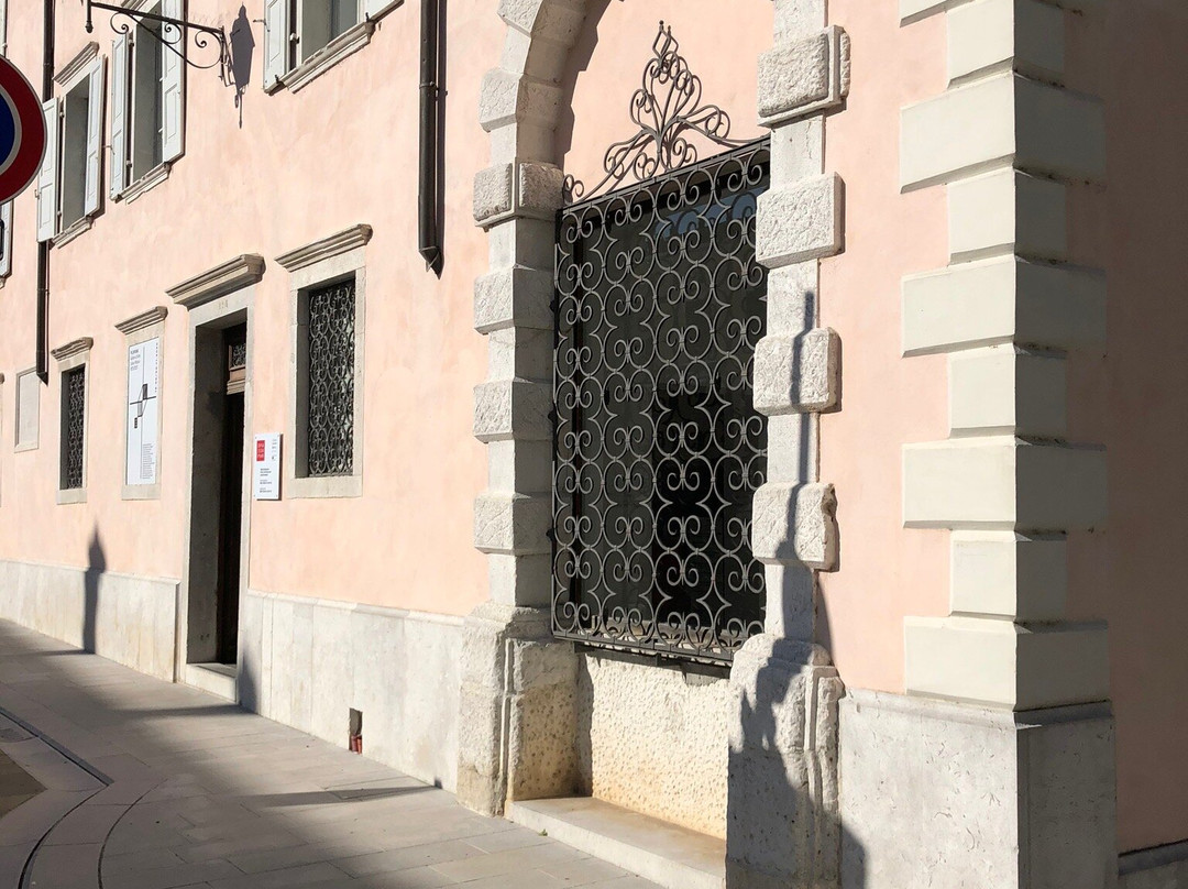 Galleria Regionale d'Arte contemporanea Luigi Spazzapan景点图片