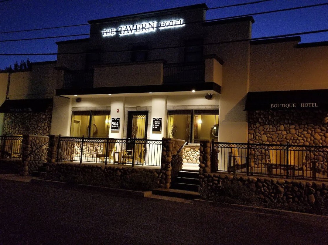 The Tavern Hotel主图