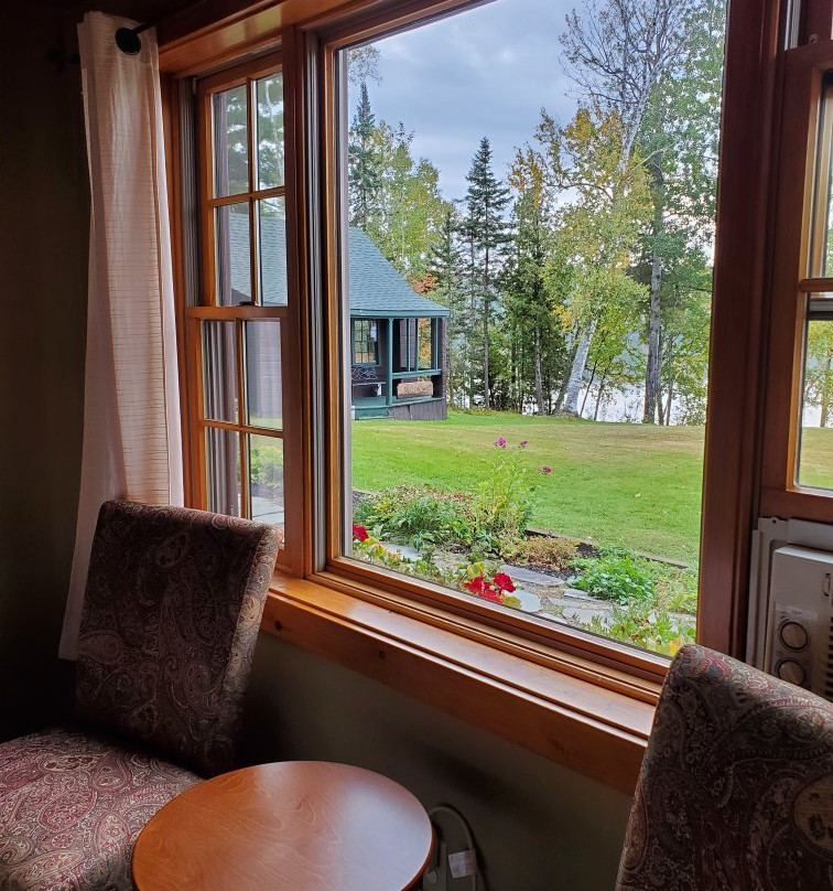 Loon Lodge Inn & Restaurant主图