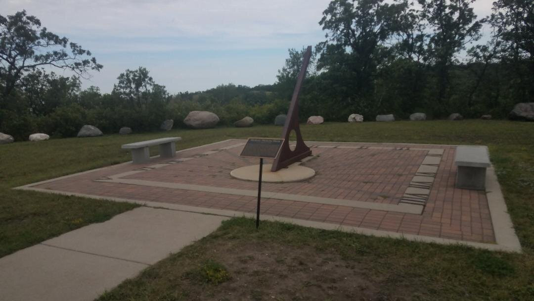 Mystical Horizons-Bottineau必去景点